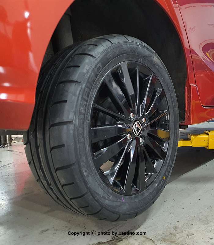 GT Radial Tire 245/40R18 93W Pattern Champiro Touring AS