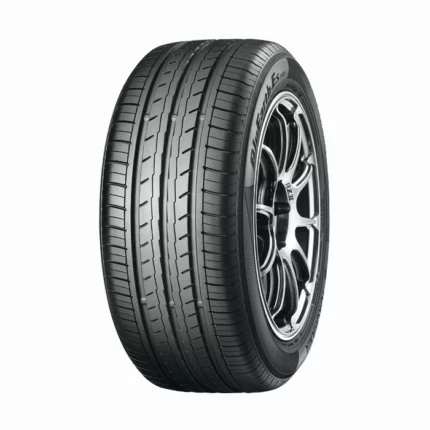 مشخصات و قیمت لاستیک یوکوهاما ژاپن سایز 215/50R17 95V گل BluEarth Es ES32